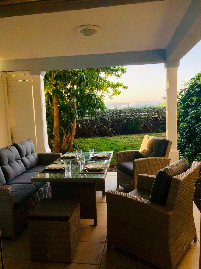 Appartement Au Bord De L'Eau Le Moule Esterno foto